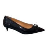 scarpa con tacco in eco-pelle con fiocchetto